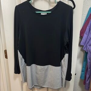 J. Jill Black and Gray 3/4 Sleeve Boxy Tunic